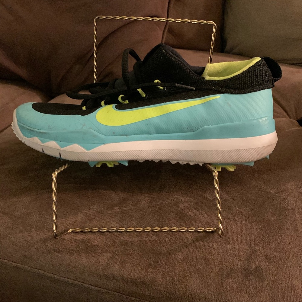 Shoes - Picture 2 of 2